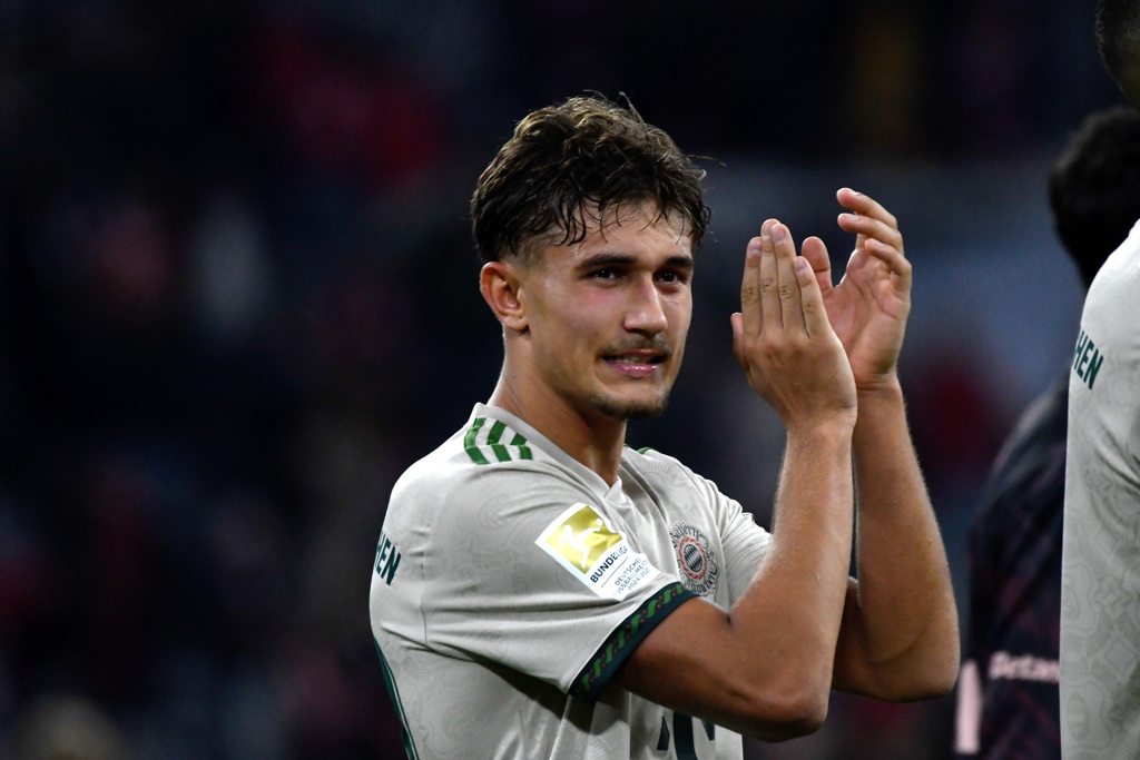 比朔夫：基米希是我的导师之一 会接受踢其他位置的挑战